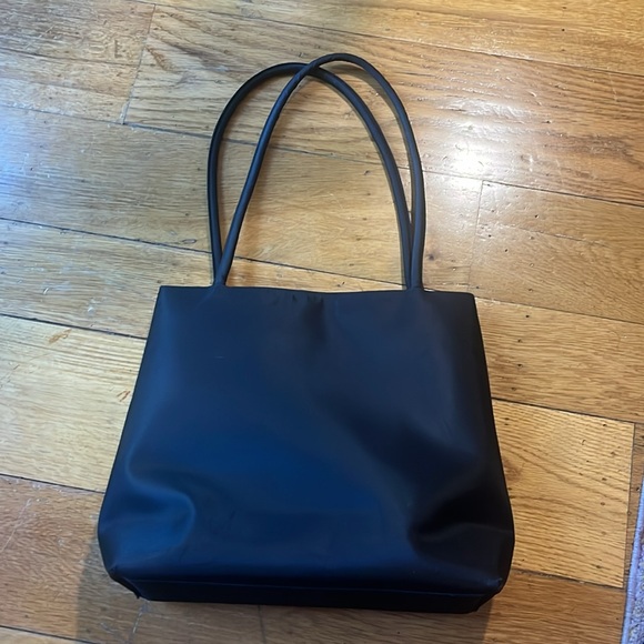 Classic Prada nylon tote bag - Picture 7 of 9
